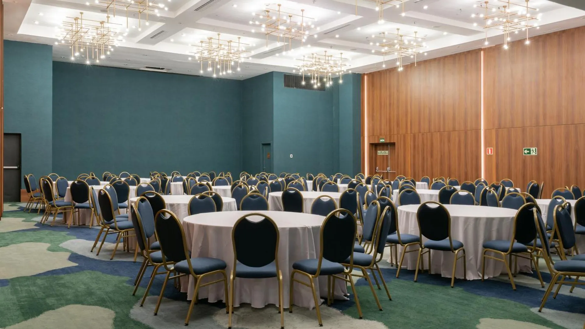 Hotel Hilton Porto Alegre, Brazil 5*,