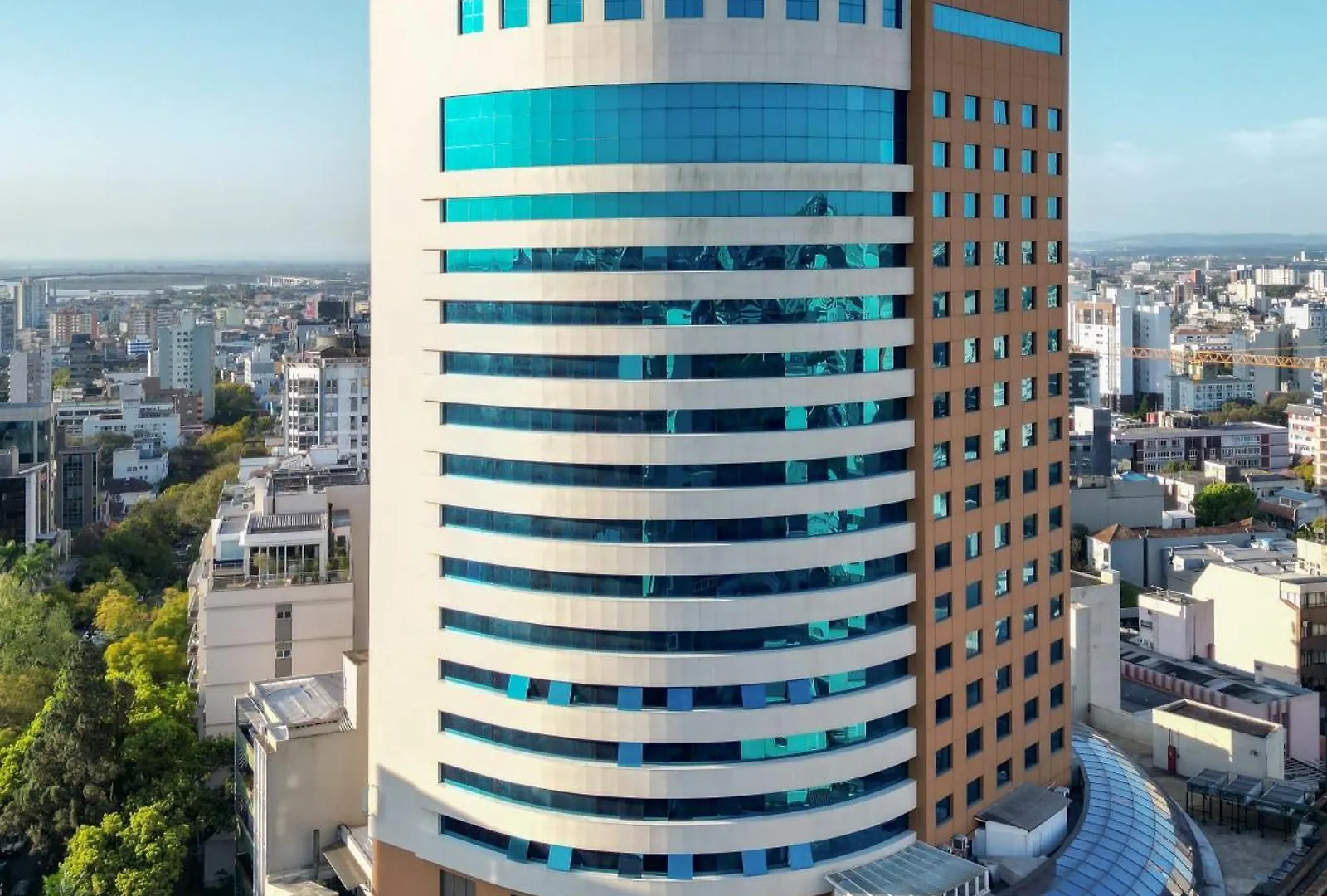 מלון Hilton Porto Alegre, Brazil 5*,